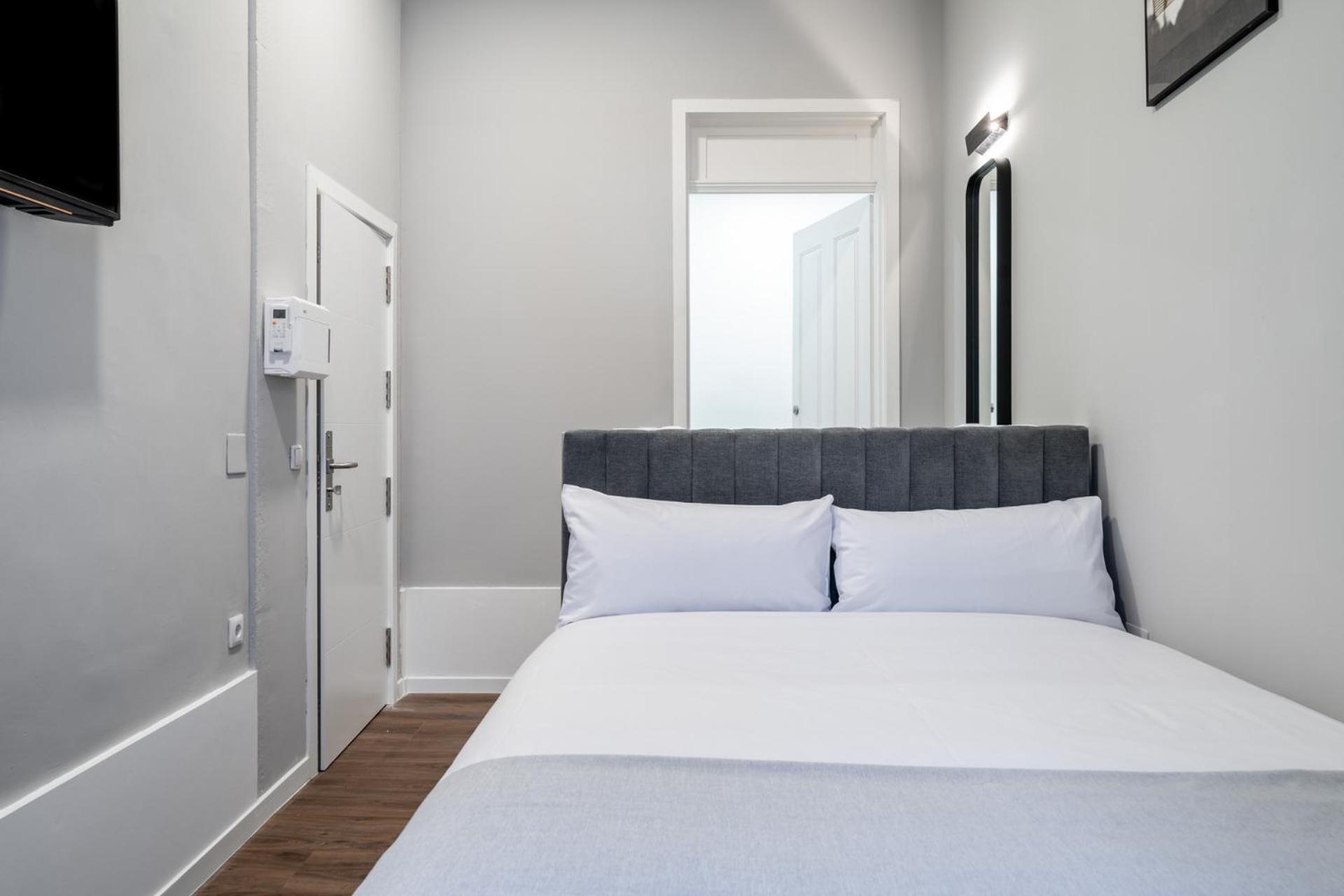 Limehome Porto Rua De Dom Manuel II חדר תמונה